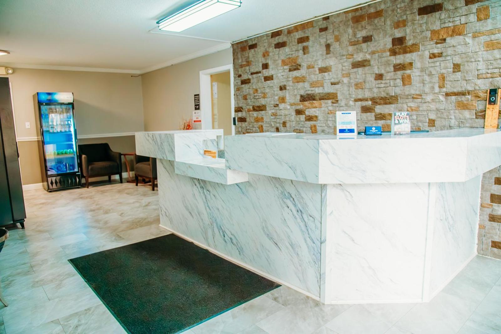 Country Garden & Suites Benton Экстерьер фото