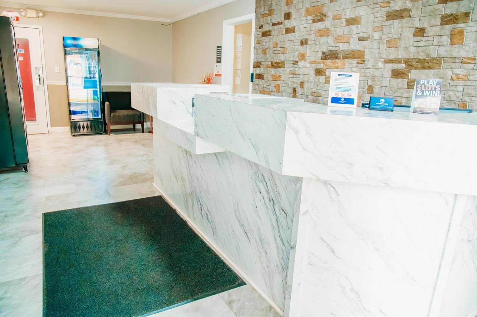 Country Garden & Suites Benton Экстерьер фото