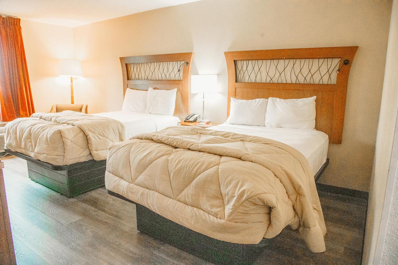 Country Garden & Suites Benton Экстерьер фото