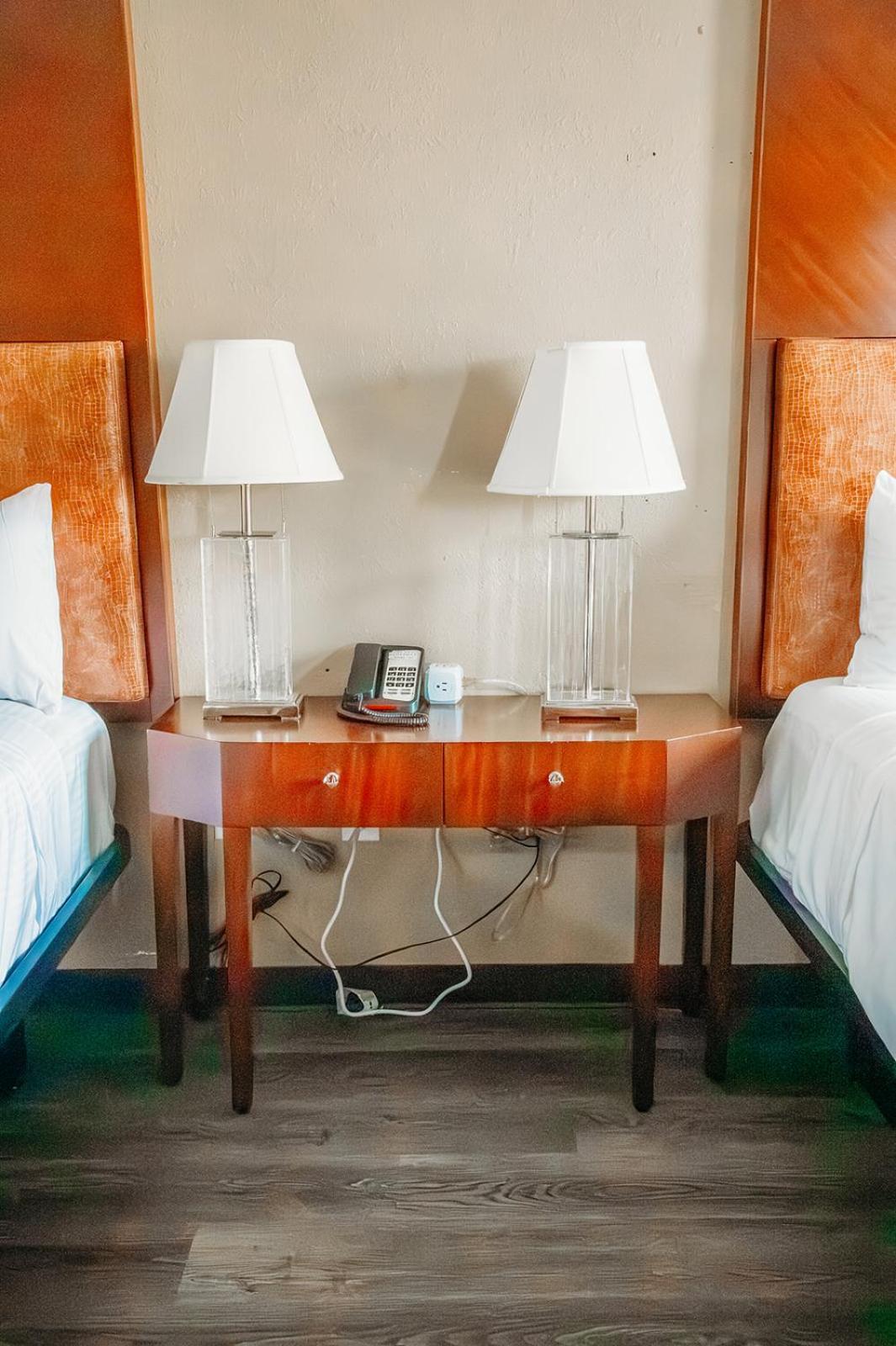 Country Garden & Suites Benton Экстерьер фото